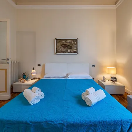 House A Due Passi Dal Mare *